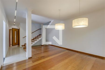 Casa à venda com 4 quartos, 387m² em Santo Amaro, São Paulo