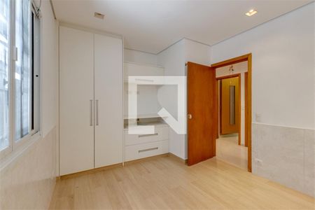 Casa à venda com 4 quartos, 387m² em Santo Amaro, São Paulo