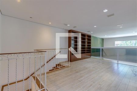 Casa à venda com 4 quartos, 387m² em Santo Amaro, São Paulo