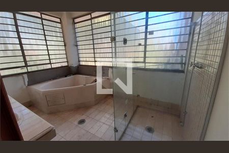 Casa à venda com 3 quartos, 359m² em Campo Belo, São Paulo