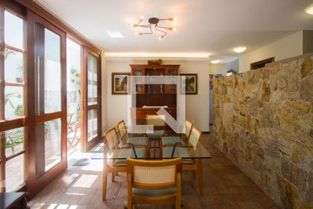 Casa à venda com 3 quartos, 197m² em Jardim dos Estados, São Paulo