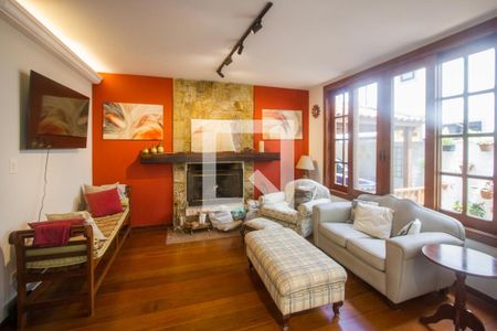 Casa à venda com 3 quartos, 197m² em Jardim dos Estados, São Paulo