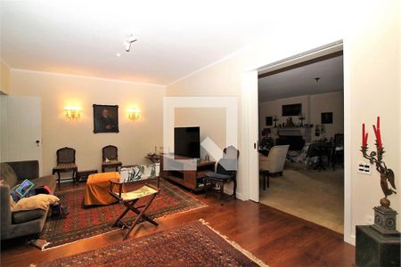 Casa à venda com 5 quartos, 696m² em Morumbi, São Paulo