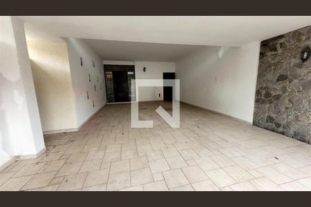 Casa de Condomínio à venda com 4 quartos, 369m² em Vila Elvira, São Paulo