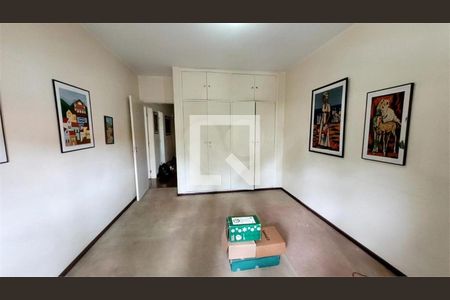 Casa de Condomínio à venda com 4 quartos, 369m² em Vila Elvira, São Paulo