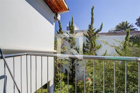 Casa à venda com 3 quartos, 334m² em Santo Amaro, São Paulo