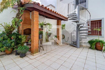 Casa à venda com 3 quartos, 325m² em Santo Amaro, São Paulo