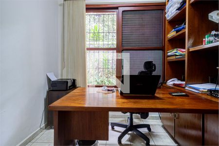 Casa à venda com 3 quartos, 325m² em Santo Amaro, São Paulo