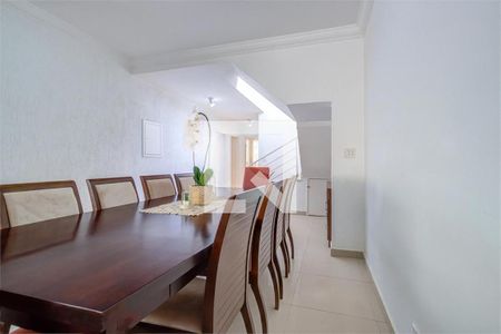 Casa de Condomínio à venda com 4 quartos, 329m² em Granja Julieta, São Paulo