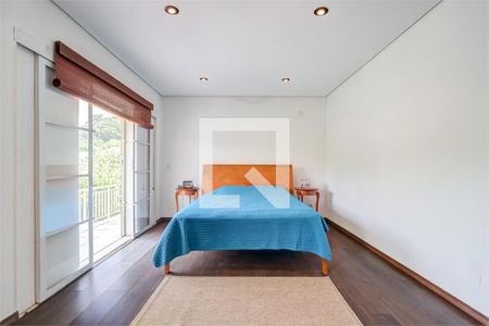 Casa de Condomínio à venda com 4 quartos, 329m² em Granja Julieta, São Paulo