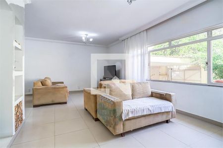 Casa de Condomínio à venda com 4 quartos, 329m² em Granja Julieta, São Paulo