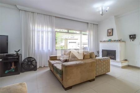 Casa de Condomínio à venda com 4 quartos, 329m² em Granja Julieta, São Paulo