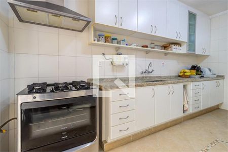 Casa de Condomínio à venda com 4 quartos, 329m² em Granja Julieta, São Paulo