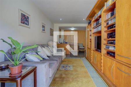 Casa à venda com 4 quartos, 331m² em Granja Julieta, São Paulo