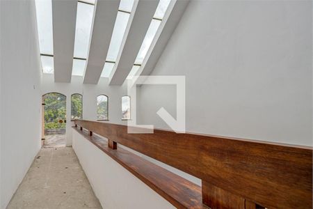 Casa à venda com 5 quartos, 930m² em Jardim Prudência, São Paulo