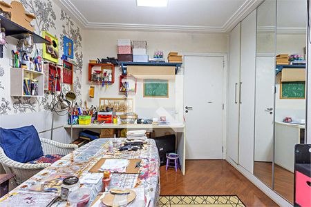 Casa à venda com 3 quartos, 173m² em Jardim Prudência, São Paulo