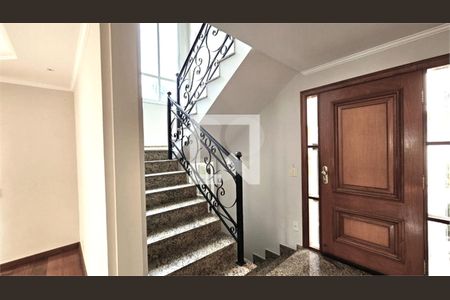 Casa à venda com 4 quartos, 332m² em Jardim Cordeiro, São Paulo