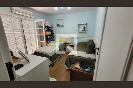 Casa de Condomínio à venda com 3 quartos, 122m² em Vila Campo Grande, São Paulo