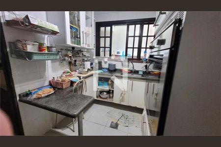 Casa de Condomínio à venda com 3 quartos, 122m² em Vila Campo Grande, São Paulo
