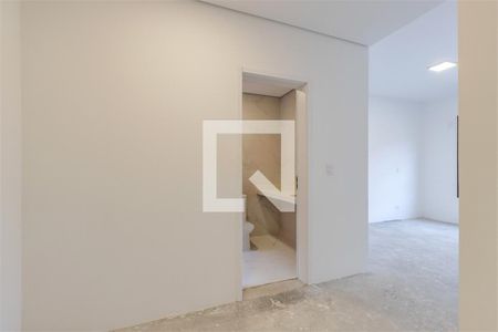 Casa à venda com 4 quartos, 291m² em Jardim Prudência, São Paulo