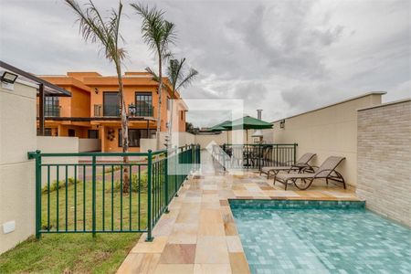 Casa à venda com 4 quartos, 291m² em Jardim Prudência, São Paulo