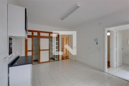 Casa à venda com 3 quartos, 226m² em Jardim Petropolis, São Paulo