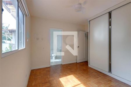 Casa à venda com 3 quartos, 226m² em Jardim Petropolis, São Paulo