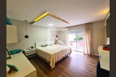 Casa à venda com 5 quartos, 250m² em Interlagos, São Paulo