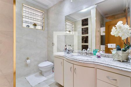 Casa à venda com 3 quartos, 162m² em Chácara Monte Alegre, São Paulo