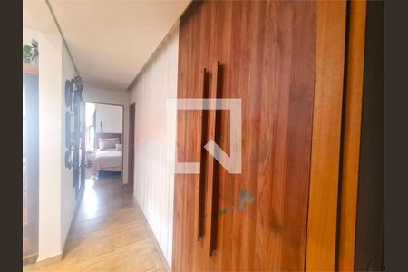 Casa à venda com 3 quartos, 172m² em Jardim Santa Helena, São Paulo
