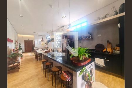 Casa à venda com 3 quartos, 172m² em Jardim Santa Helena, São Paulo