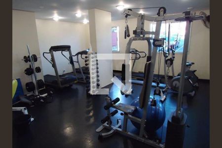 Apartamento à venda com 2 quartos, 46m² em Vila Carmosina, São Paulo