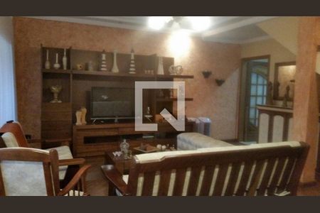 Casa à venda com 3 quartos, 250m² em Vila Antonieta, São Paulo