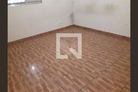 Casa à venda com 4 quartos, 210m² em Vila Constança, São Paulo