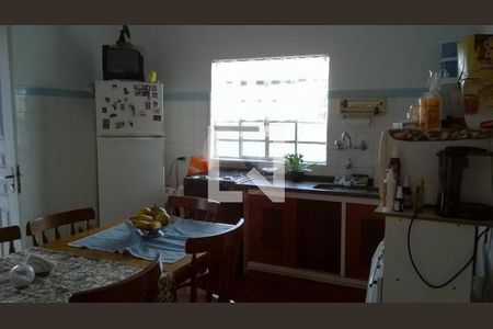 Casa à venda com 2 quartos, 80m² em Vila Liviero, São Paulo