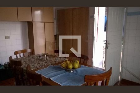 Casa à venda com 2 quartos, 80m² em Vila Liviero, São Paulo