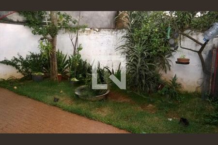 Casa à venda com 2 quartos, 80m² em Vila Liviero, São Paulo