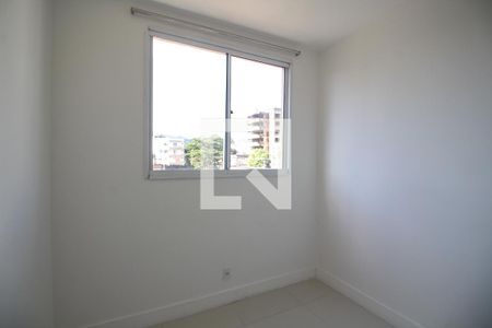 Quarto 1 de apartamento para alugar com 2 quartos, 47m² em Taquara, Rio de Janeiro
