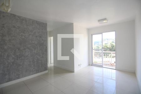 Sala de apartamento para alugar com 2 quartos, 47m² em Taquara, Rio de Janeiro