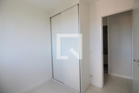 Quarto 1 de apartamento para alugar com 2 quartos, 47m² em Taquara, Rio de Janeiro