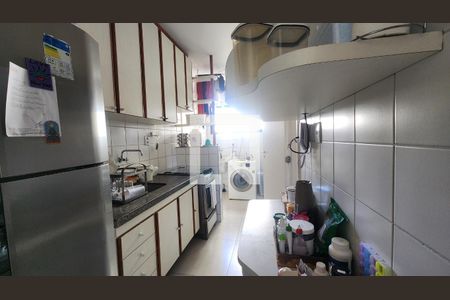 Cozinha de apartamento para alugar com 3 quartos, 91m² em Candeal, Salvador