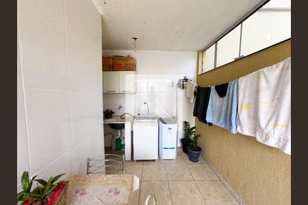 Área de Serviço de casa à venda com 2 quartos, 280m² em Fonte Grande, Contagem