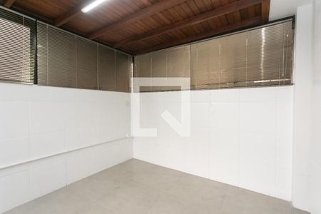 Cozinha de apartamento à venda com 1 quarto, 52m² em São João, Porto Alegre