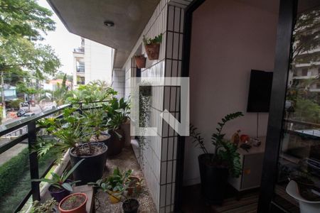 Sacada de apartamento à venda com 4 quartos, 131m² em Brooklin, São Paulo
