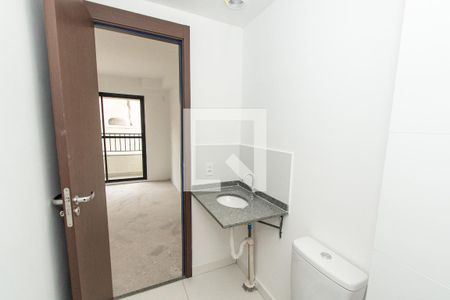 Banheiro de kitnet/studio para alugar com 1 quarto, 26m² em Ipiranga, São Paulo