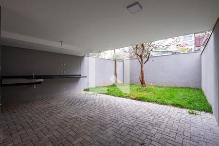 Quintal de casa de condomínio à venda com 3 quartos, 225m² em Vila Madalena, São Paulo