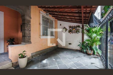 Garagem de casa para alugar com 3 quartos, 113m² em Vila Isabel, Rio de Janeiro