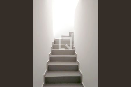 Corredor de casa à venda com 3 quartos, 256m² em Vila Madalena, São Paulo