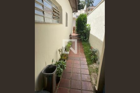 Casa à venda com 3 quartos, 176m² em Vila Pirajussara, São Paulo