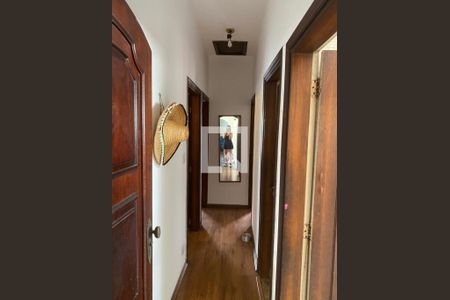 Casa à venda com 3 quartos, 176m² em Vila Pirajussara, São Paulo